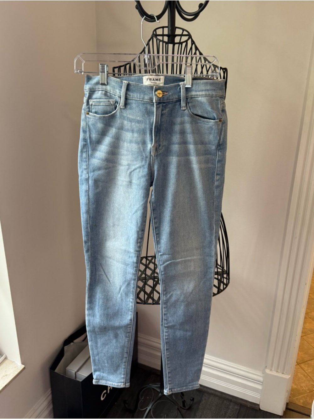 Frame Denim Light Wash High-Rise Skinny Jeans